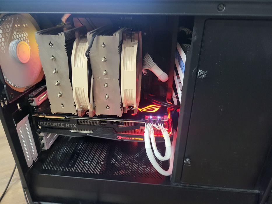 Unitate gaming tuf ,i7 9700k  , video RTX super 32 GB ram