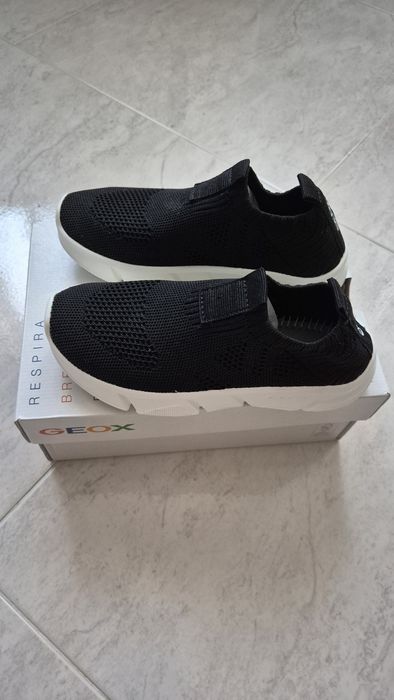 Детски сникърси Geox чисто нови