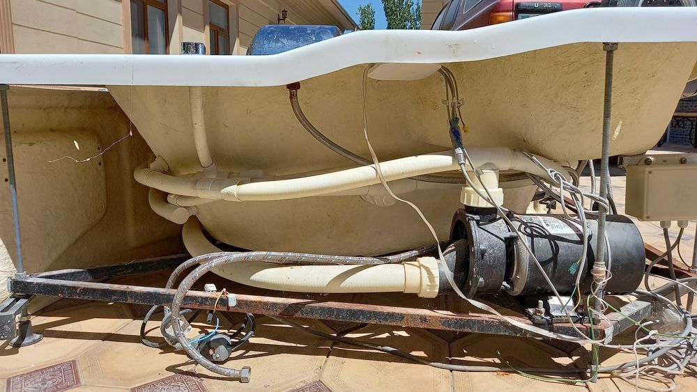 Продам джакузи 90000