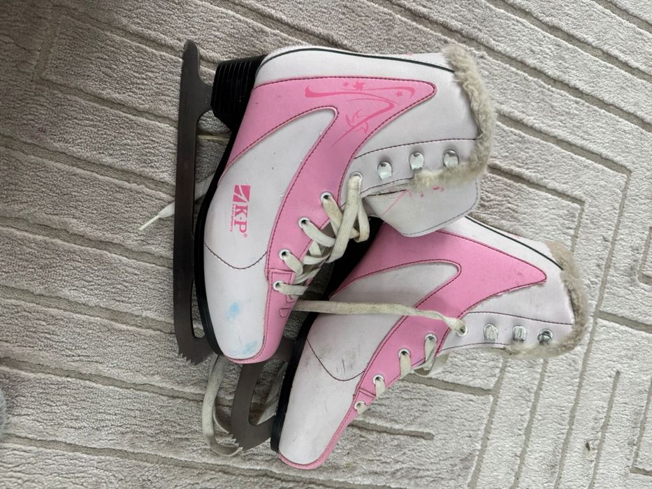 Продам Коньки! Размер 35-36 размер