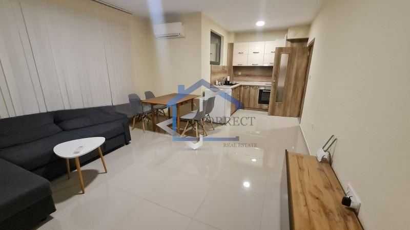 Дава се под наем Двустаен апартамент в Варна, Бриз - 60 кв.м за 408 € - Снимка #1