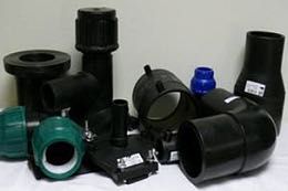 Труба полиэтиленовая и фитинги..