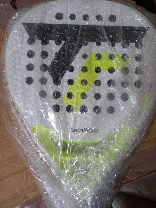 Нови Падел Ракети