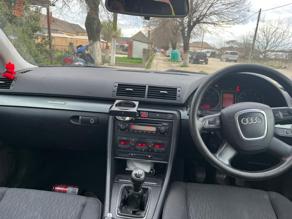 AUDI A4 2005 — imagine 5