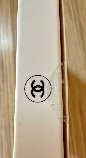 N°1  de Chanel massage accessory
