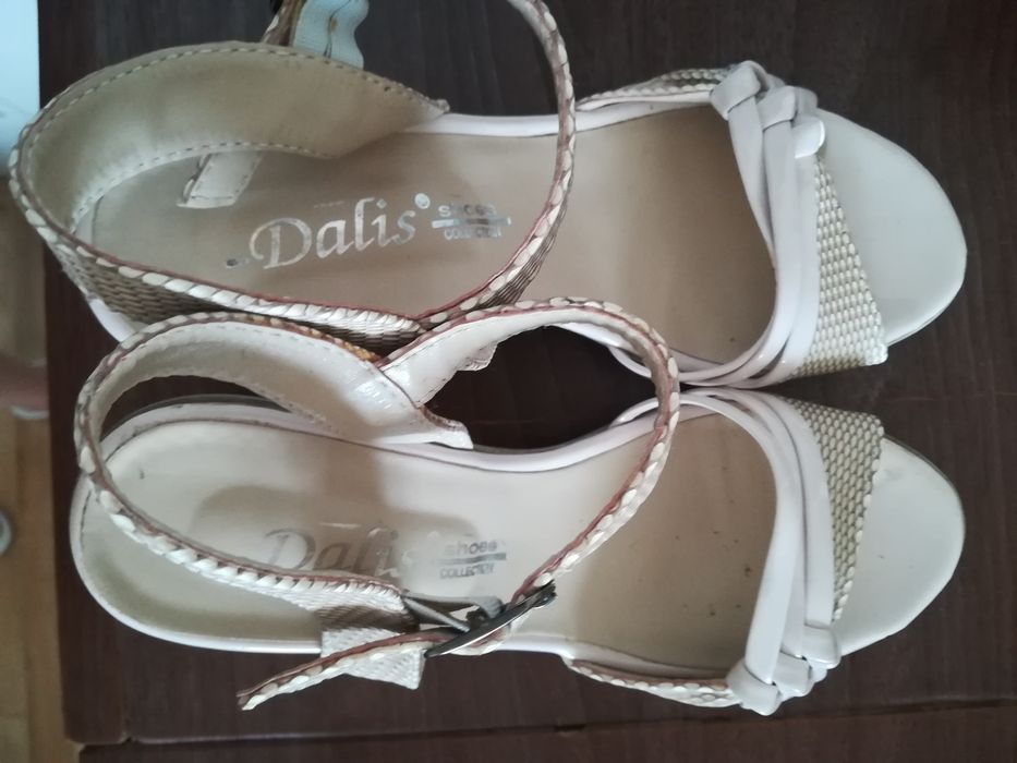 Дамски  сандали с ток