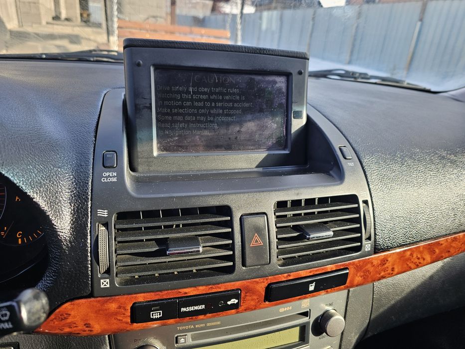 Продам Тойоту Авенсис 2005 года