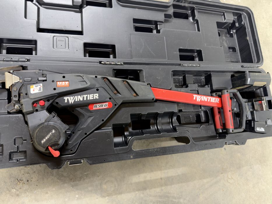 Masina de legat fier-beton MAX cu maner lung, 20-44 mm, tip RB401T-E