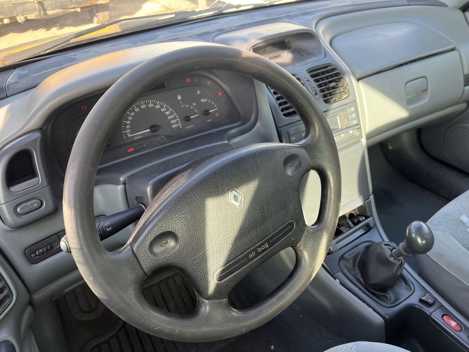 Рно лагуна 1 фейслифт бензин