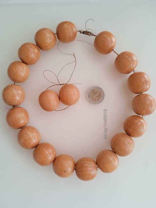 Гердан дървен с мънисто 28 мм