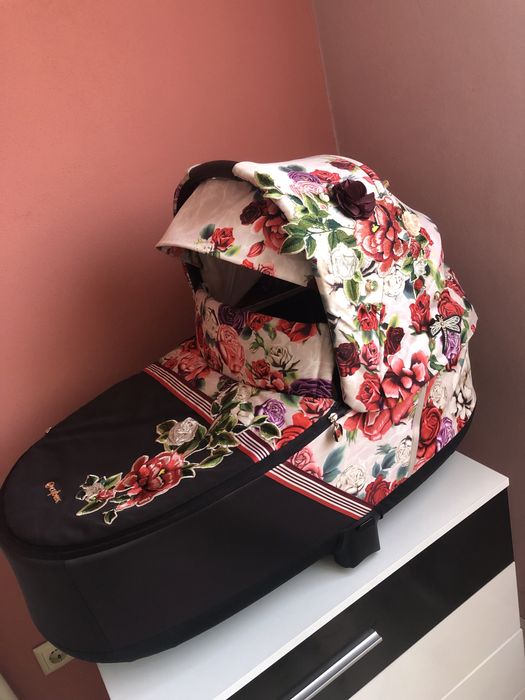 Cybex priam spring bollossom бебешка количка