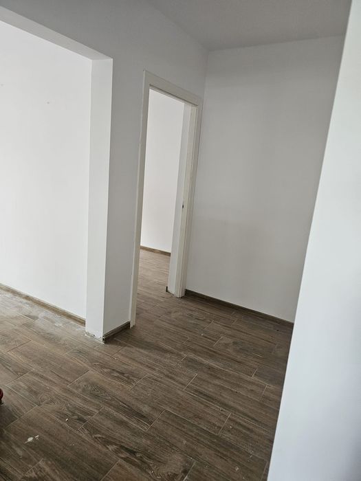 Inchiriez spatiu comercial str.mioritei