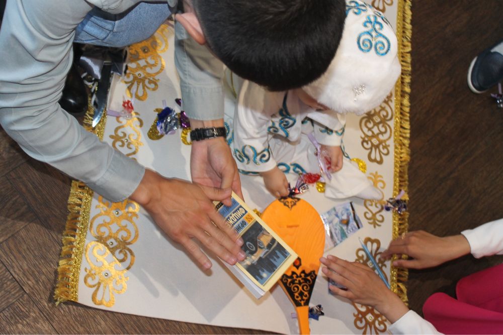 Костюм набор для тусау кесер