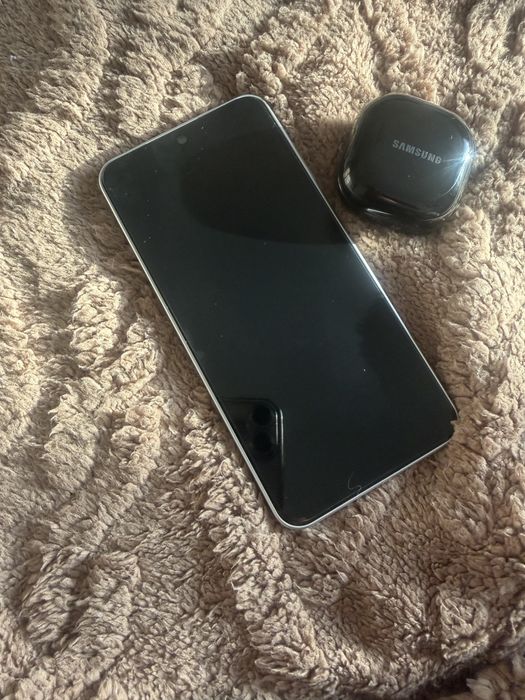 Продам Samsung A 36