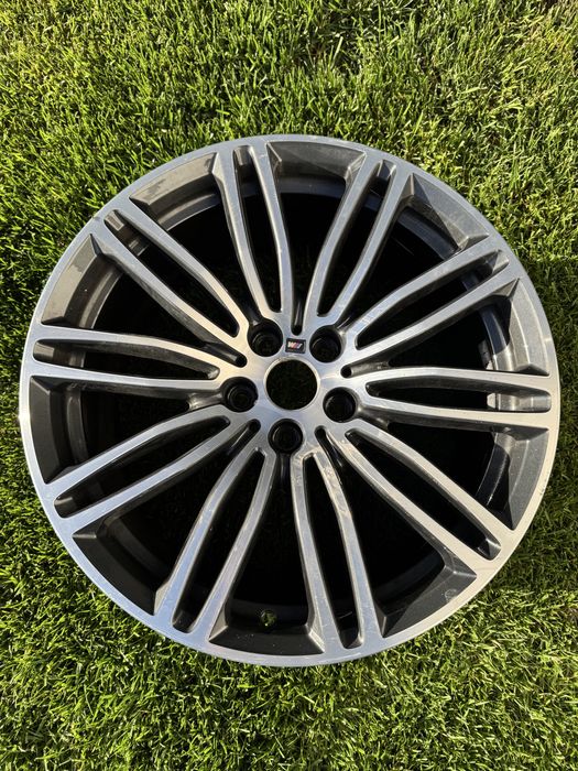 Janta bmw style 664M sport 19 pentru bmw g30 de fata
