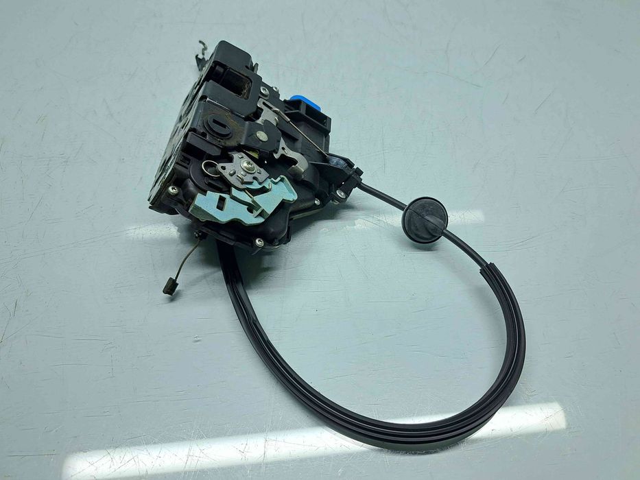 Broasca usa dreapta spate Volkswagen Touran II (1T3) [Fabr 2010-2015]