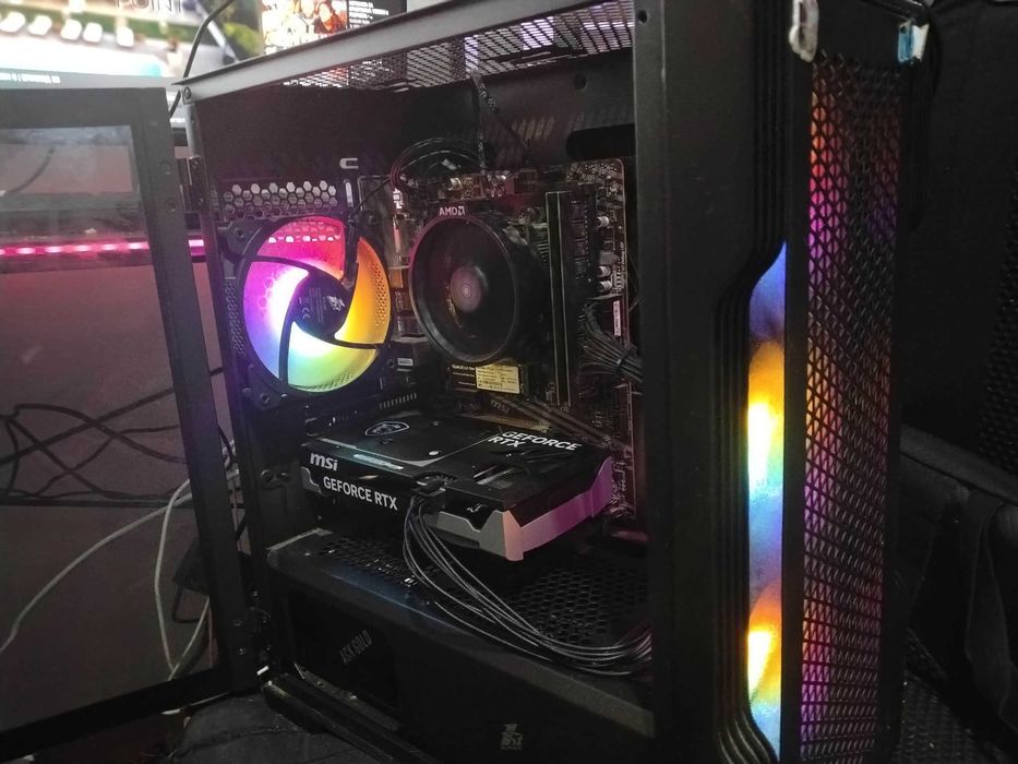 Геймърски компютър AMD Ryzen 5-5500, Nvidia Geforce 5060, РАМ 32ГБ