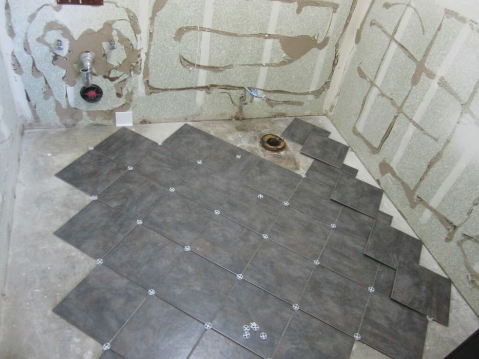 Кафельщик, плиточник,крыльцо, брусчатка