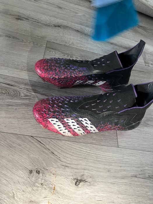 Бутсы Adidas predator.