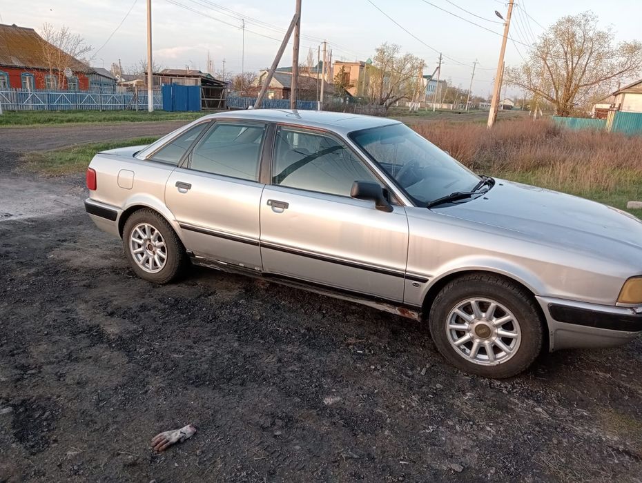 Продам Ауди 80 б4