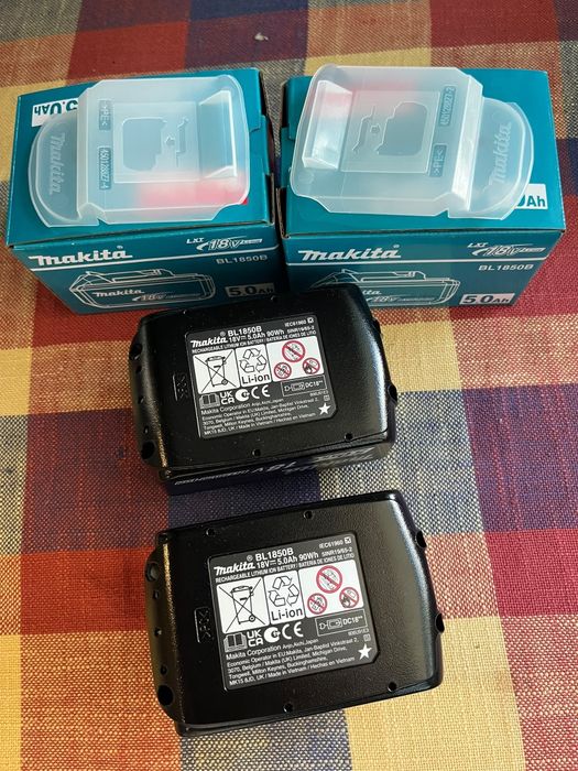 Set acumulatori baterii Makita 18V 5Ah noi originale și alte scule cheie cu clichet Makita dwr180