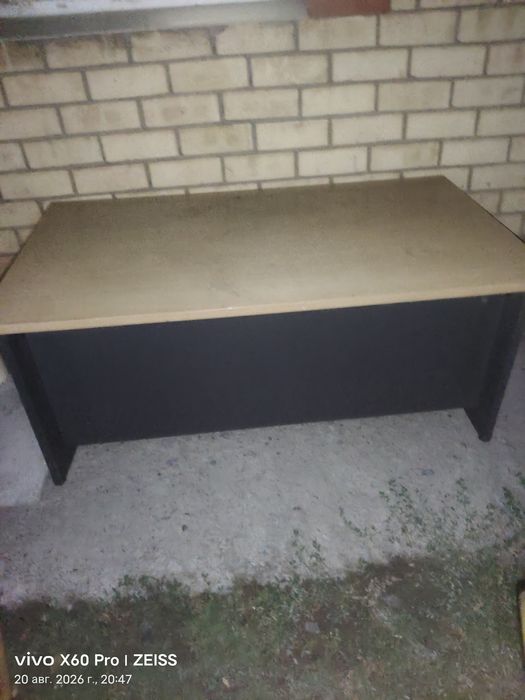 Продаи стол парта., письменный стол.