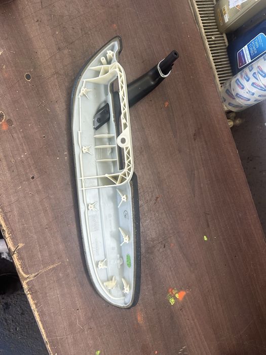 Maner stanga fata piele negru passat cc