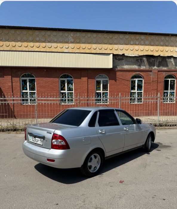 ПРОДАМ   Приору Люкс