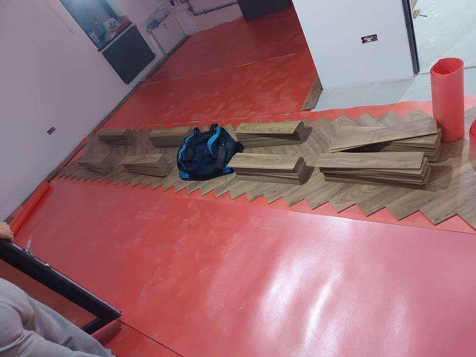 Montaj SPC , herringbone /Montator parchet, Plinte Mdf , duropolimer