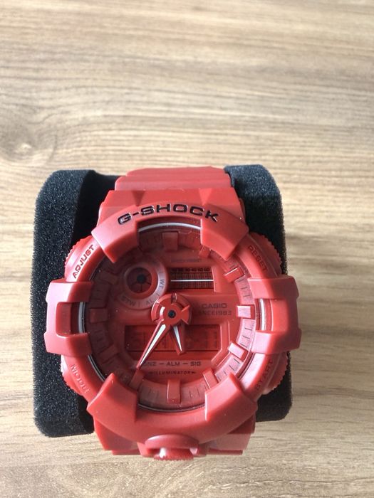 Casio G-Shock GA-735C-4A Red Out – 35th Anniversary, нова батерия