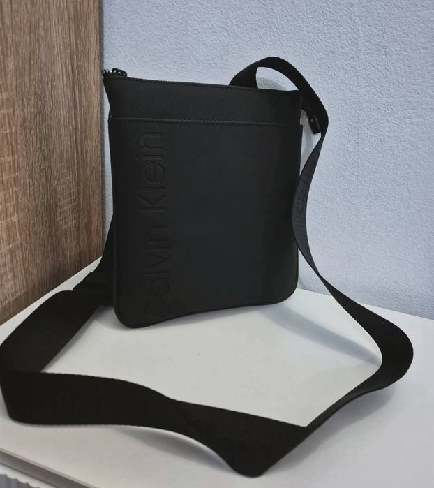 Мъжки чантички CK, Armani