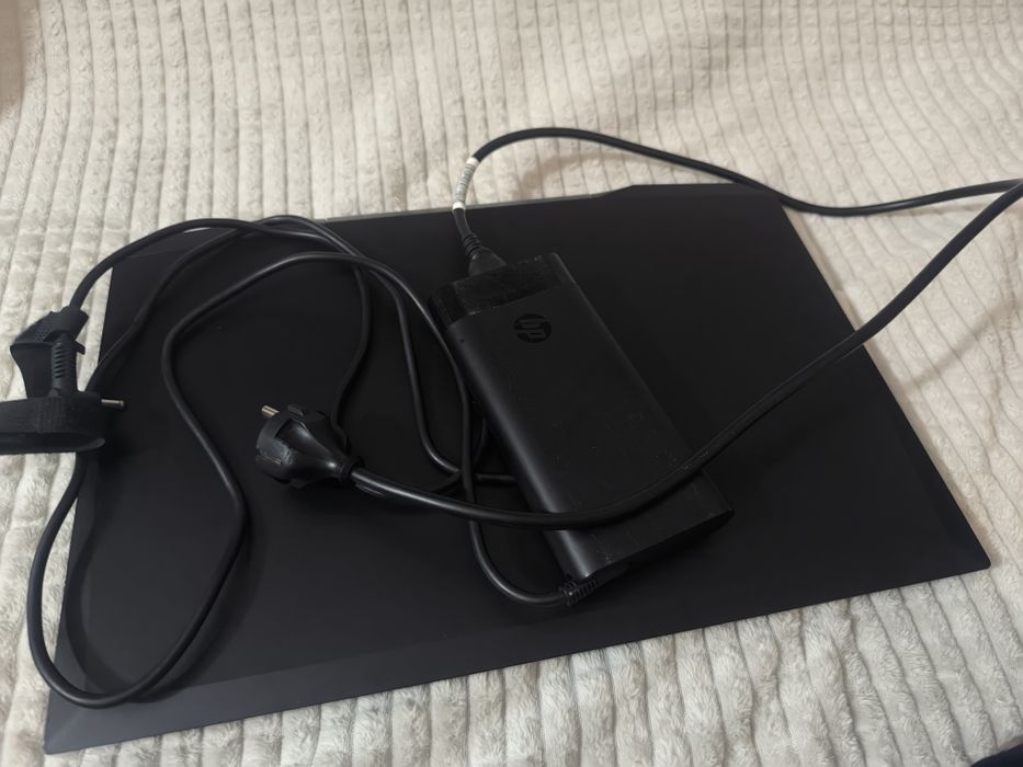 Геймърски лаптоп HP pavilion gaming