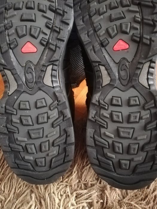 Оригинален Salomon  Gore-tex номер 45  1/3