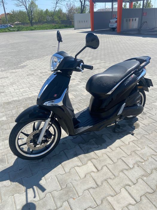 Scuter Piaggio Liberty S 50 cm