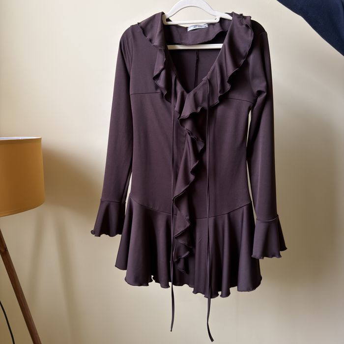 Женское коричневое платье