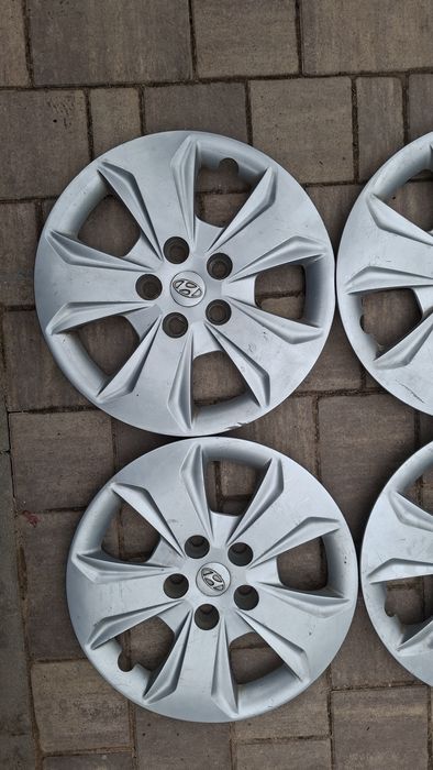 Колпачок на хюндай 16"