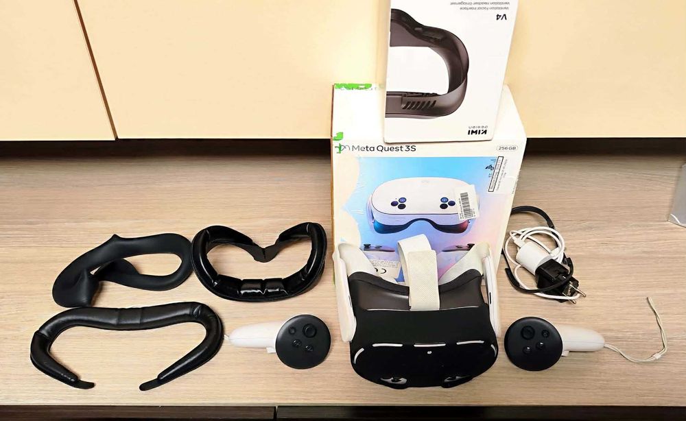 Meta Quest 3S 256 Gb VR Glasses, warranty + Kiwi Design V4 etc