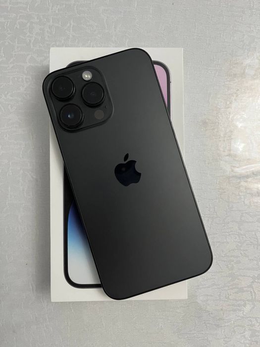 Айфон 14 про макс.