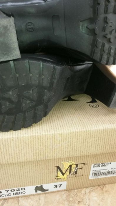 Botine din piele elegante  nr.37.calitate Italiana.