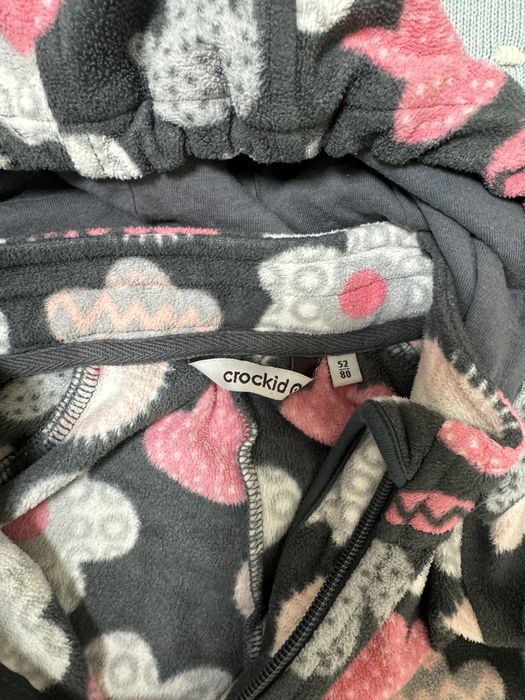Продам комбинезоны весна , осень .