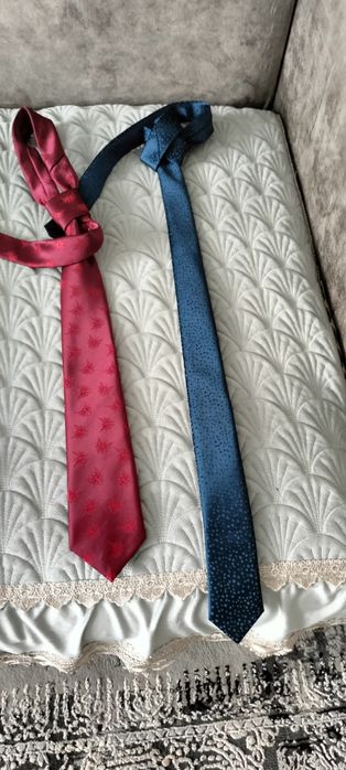 Продам галстуки , состояние отличное