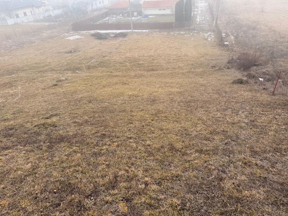 Teren de vanzare in cartierul primaverii