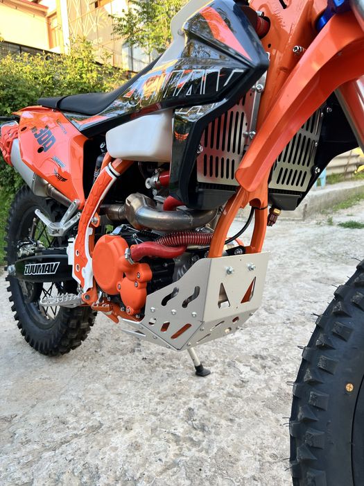 Мотоцикл Zuumav K8 NB300