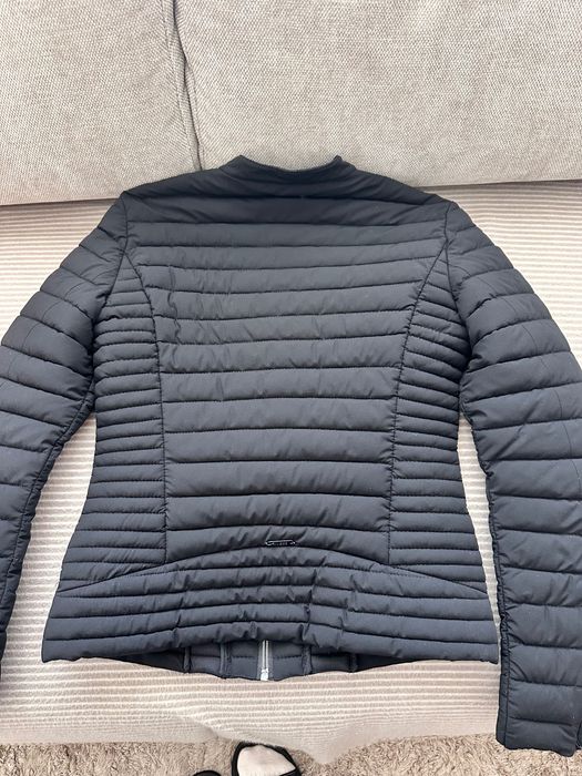 Яке Guess, размер S