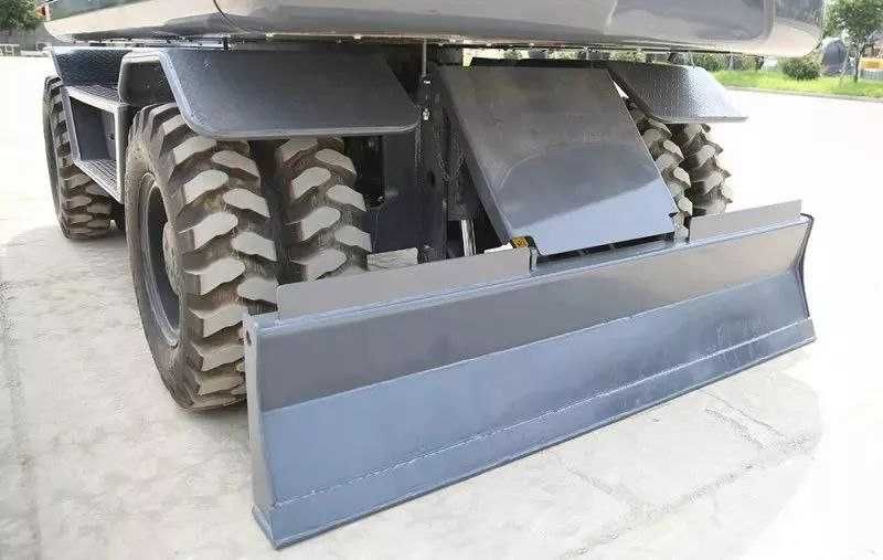XCMG XE150WD 0,6 куб  маневренный колесный экскаватор