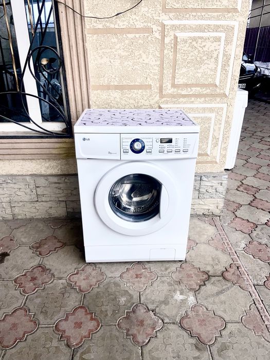 Продам стиральную машинку LG  рабочая