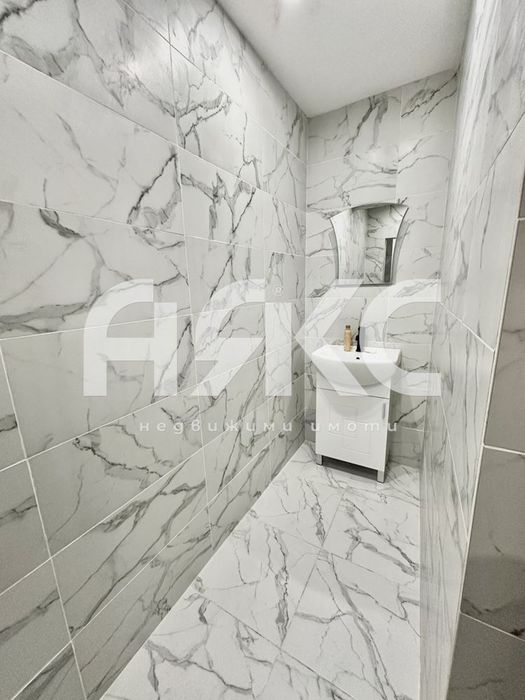 Дава се под наем Офис в София, Център - 200 кв.м за 1994.61 € - Снимка #7