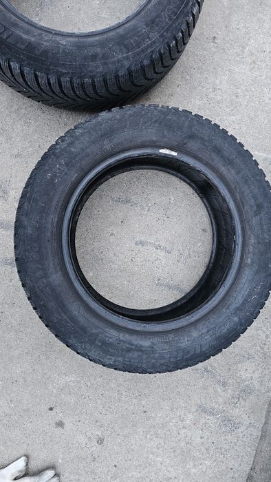Cauciucuri 205 / 60 R15 _ 195/70 R14 stare perfecta