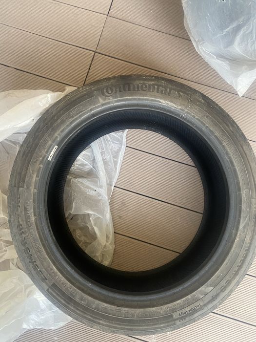 Продам шины летние 235/45/18