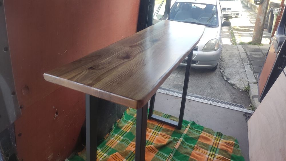 Бар маса и маси за заведения различни видове. Масив и желязо